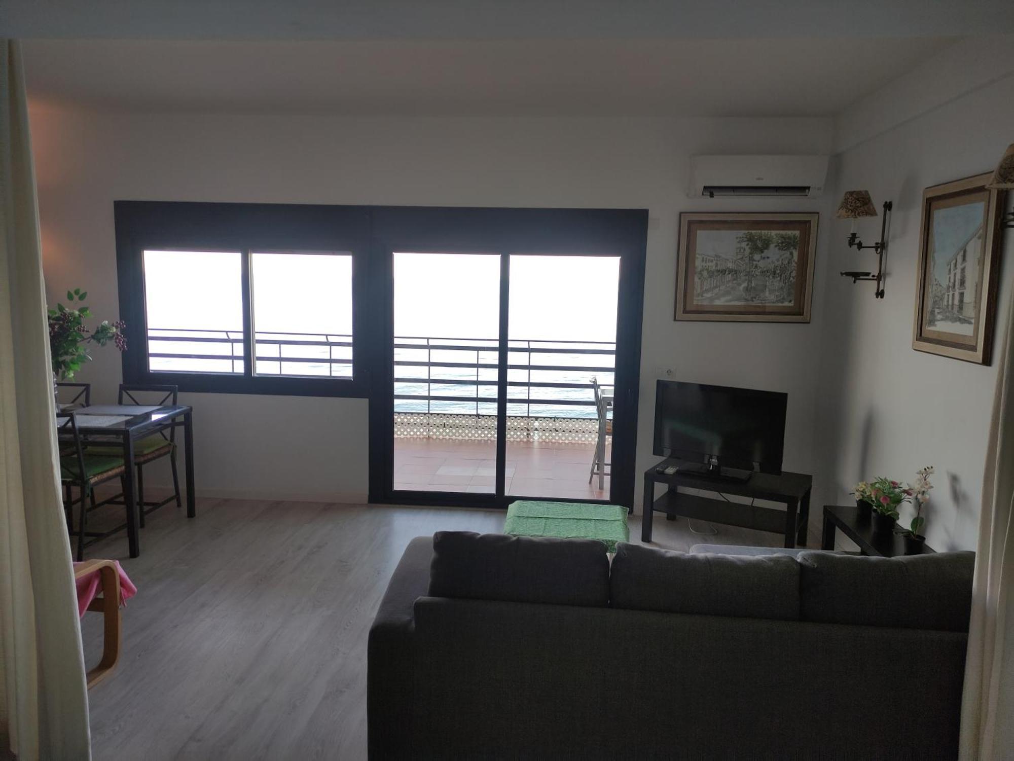 In First Line Apto 8-6 Marbella